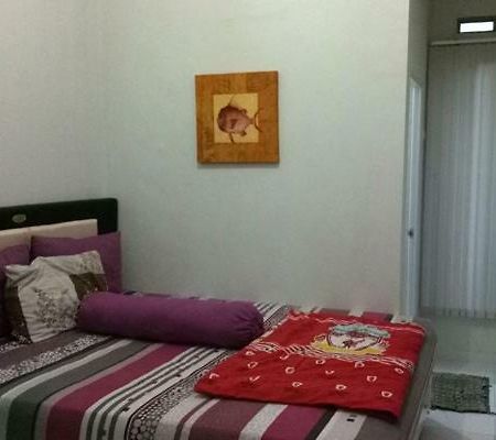 Villa Unique Mutiara Panderman บาตู ภายนอก รูปภาพ